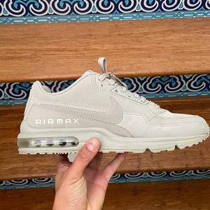 Nike air max Ltd sneakers shoes size 10. VNDS NO BOX
